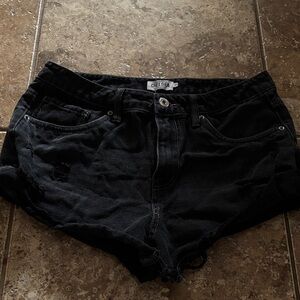 Refuge Chelsea Black Jean Shorts